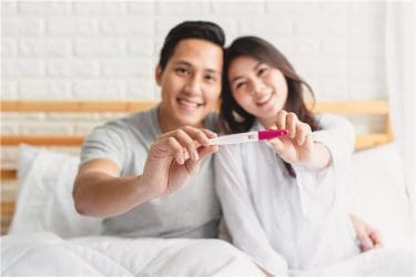 セックス後に腰を上げると妊娠しやすい？